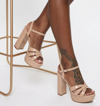 Glossy Intentions Platform – Nude