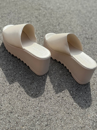 Cloud Cream Platform Slides – Women Sandals