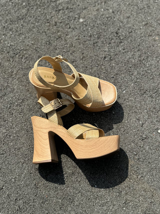 Woven Strap Platform Women Sandals – Natural Wood Finish